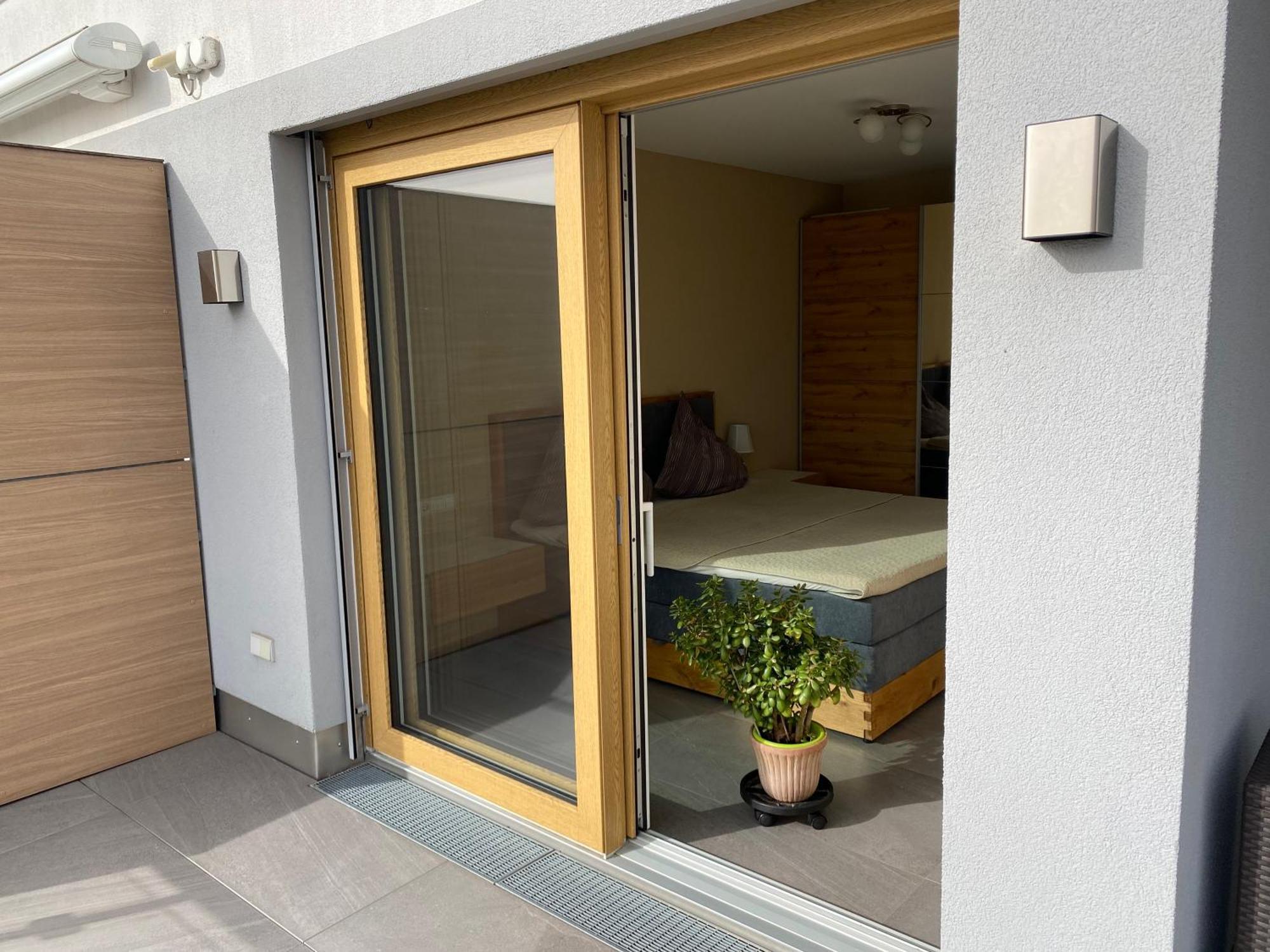 Penthouse-Appartement mit Alpenblick Friedrichshafen Extérieur photo