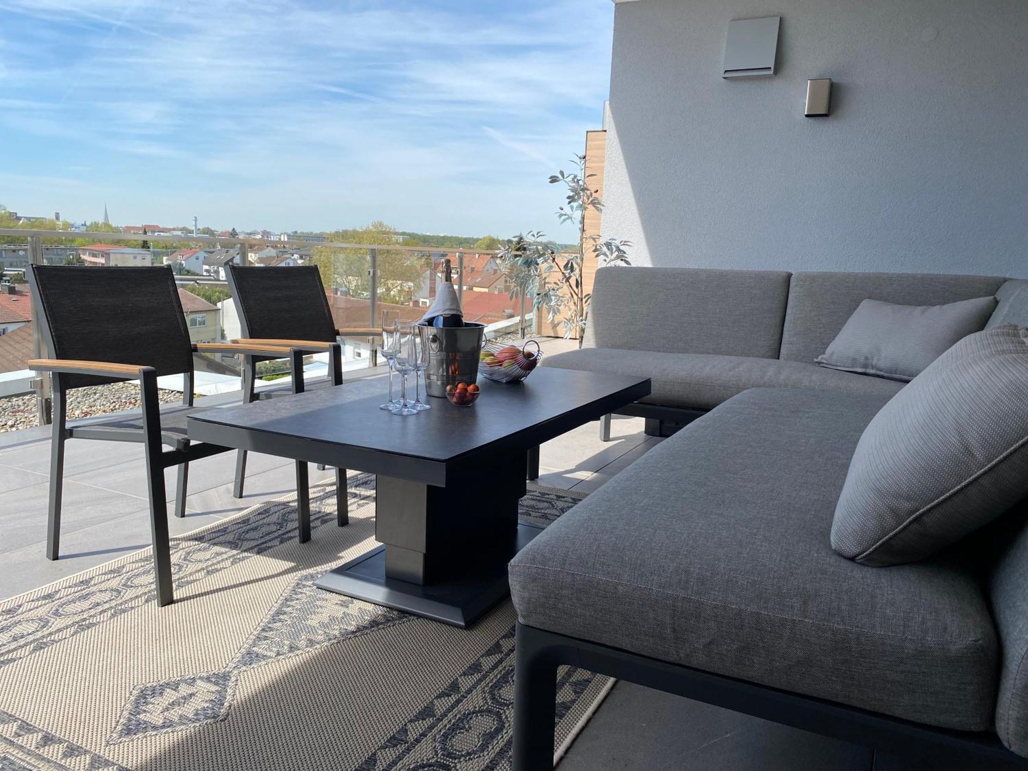 Penthouse-Appartement mit Alpenblick Friedrichshafen Extérieur photo