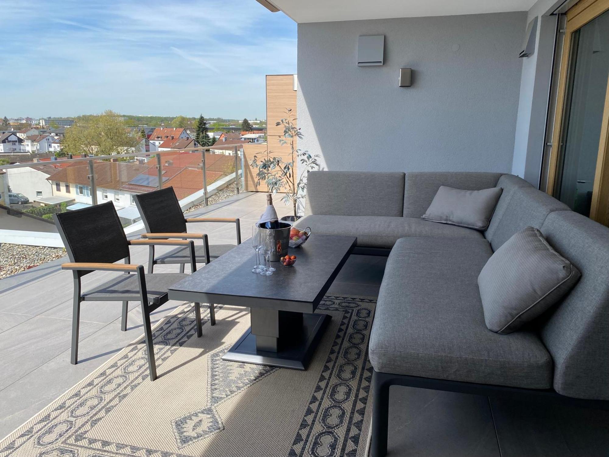 Penthouse-Appartement mit Alpenblick Friedrichshafen Extérieur photo